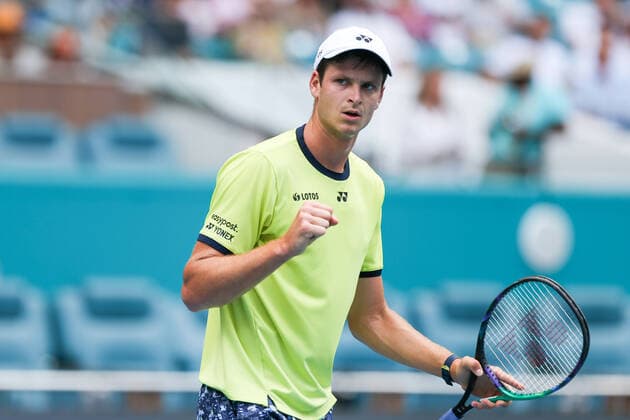 March 31, 2022, Miami Gardens, Florida, United States: Hubert Hurkacz (POL) reacts on the court during the men s singles quarterfinals at the Miami Open presented by Itau at Hard Rock Stadium in Miami Gardens, Florida. Miami Gardens United States - ZUMAw109 20220331_zap_w109_002 Copyright: xDebbyxWongx