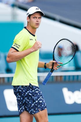 March 31, 2022, Miami Gardens, Florida, United States: Hubert Hurkacz (POL) reacts after a winner during the men s singles quarterfinals at the Miami Open presented by Itau at Hard Rock Stadium in Miami Gardens, Florida. Miami Gardens United States - ZUMAw109 20220331_zap_w109_025 Copyright: xDebbyxWongx