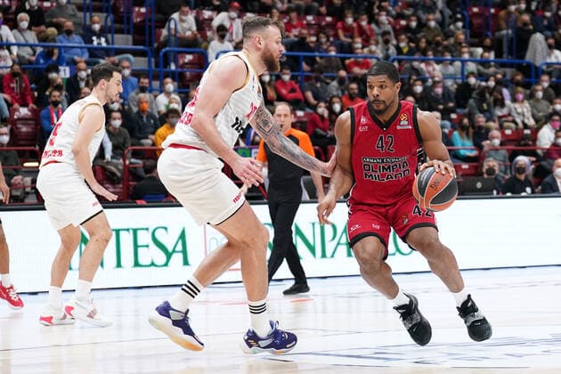 Kyle Hines (AX Armani Exchange Olimpia Milano) twharted by Donatas Motiejunas (AS Monaco Basket) during A X Armani Exchange Milano vs AS Monaco, Basketball Euroleague Championship in Milan, Italy, March 31 2022  Copyright: xSimonexLucarellix xipa-agency.nex xx 0