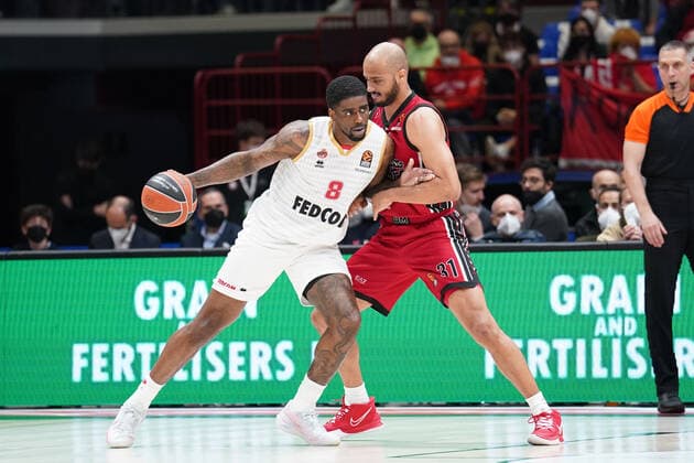Dwayne Bacon (AS Monaco Basket) twharted by Shavon Shields (AX Armani Exchange Olimpia Milano) during A X Armani Exchange Milano vs AS Monaco, Basketball Euroleague Championship in Milan, Italy, March 31 2022  Copyright: xSimonexLucarellix xipa-agency.nex xx 0