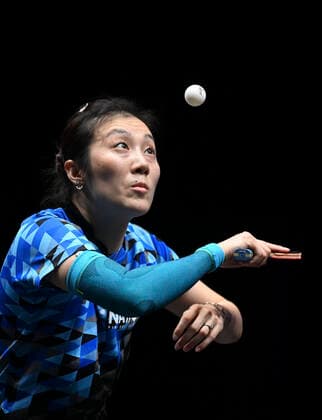 Sport Themen der Woche KW13 Sport Bilder des Tages (220401) -- DOHA, April 1, 2022 -- Han Ying of Germany serves during the women s singles final match against Kihara Miyuu of Japan at the WTT Star Contender Doha 2022 in Doha, Qatar, March 31, 2022. (Photo by Nikku Xinhua) (SP)QATAR-DOHA Table tennis, Tischtennis WTT STAR CONTENDER 2022 yangyuanyong 