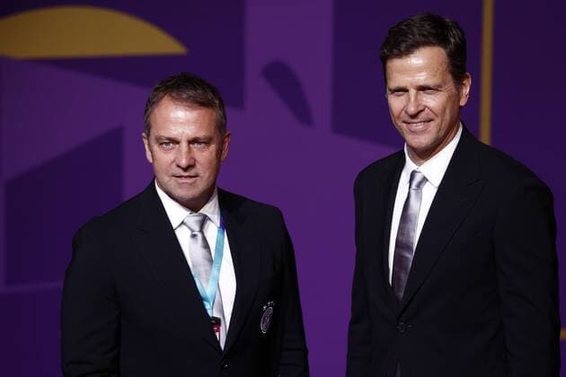 Sport Themen der Woche KW13 Sport Bilder des Tages DOHA - (lr) Germany coach Hansi Flick and Oliver Bierhoff prior to the draw for the 2022 FIFA World Cup, WM, Weltmeisterschaft, Fussball in Qatar at the Doha Exhibition & Convention Center (DECC) on April 1, 2022 in Doha, Qatar. KOEN VAN WEEL FIFA World Cup 2022 xVIxANPxSportx xxANPxIVx *** DOHA lr Germany coach Hansi Flick and Oliver Bierhoff prior to the draw for the 2022 FIFA World Cup in Qatar at the Doha Exhibition Convention Center DECC on April 1, 2022 in Doha, Qatar KOEN VAN WEEL FIFA World Cup 2022 xVIxANPxSportx xxANPxIVx 446431114 originalFilename: 446431114.jpg