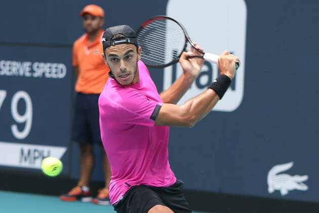 April 1, 2022, Miami Gardens, Florida, United States: Francisco Cerundolo (ARG) returns a shot during the men s singles semifinals at the Miami Open presented by Itau at Hard Rock Stadium in Miami Gardens, Florida. Miami Gardens United States - ZUMAw109 20220401_zap_w109_008 Copyright: xDebbyxWongx