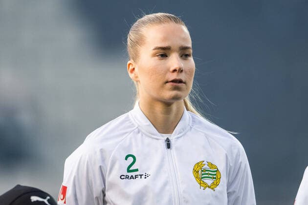 220401 Hammarbys Eva Nyström under line up inför fotbollsmatchen i Damallsvenskan mellan Häcken och Hammarby den 1 april 2022 i Göteborg. Copyright: MATHIASxBERGELD BB220401MB119
