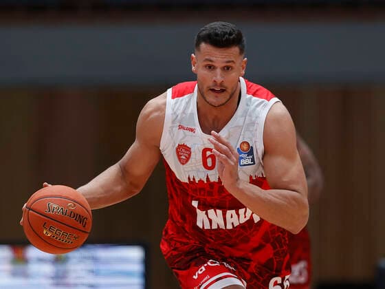 03.04.2022, s.Oliver Wuerzburg vs. NINERS Chemnitz, easyCredit BBL, 28. Spieltag, GER, Wuerzburg, tectake-Arena, Im Bild: v.li. Filip Stanic (s.Oliver Wuerzburg) Copyright: HMBxMedia xHeikoxBecker