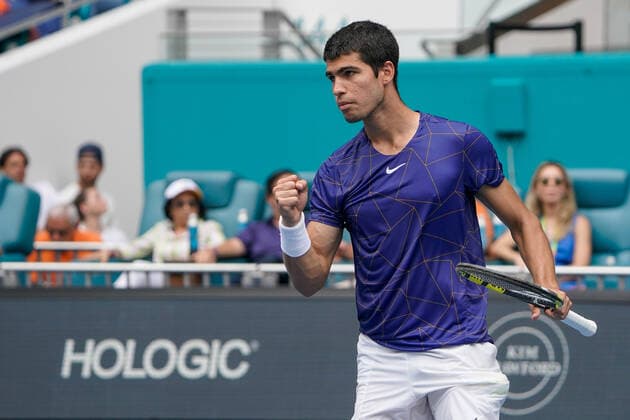MIAMI GARDENS, FL - APRIL 3: Carlos Alcaraz during the Men s™s Final of the Miami Open on APRIL 3, 2022 at Hard Rock Stadium in Miami Gardens, FL. (Photo by Aaron Gilbert Icon Sportswire) TENNIS: APR 03 Miami Open Icon22040313414