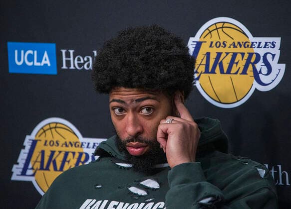April 3, 2022, Los Angeles, California, USA: Anthony Davis 3 of the Los Angeles Lakers during a press conference, PK, Pressekonferenz after losing their NBA, Basketball Herren, USA game against the Denver Nuggets on Sunday April 3, 2022 at Crypto.com Arena in Los Angeles, California. Lakers lose to Nuggets, 118-129. PI Los Angeles USA - ZUMAp124 20220403_zaa_p124_053 Copyright: xJAVIERxROJASx