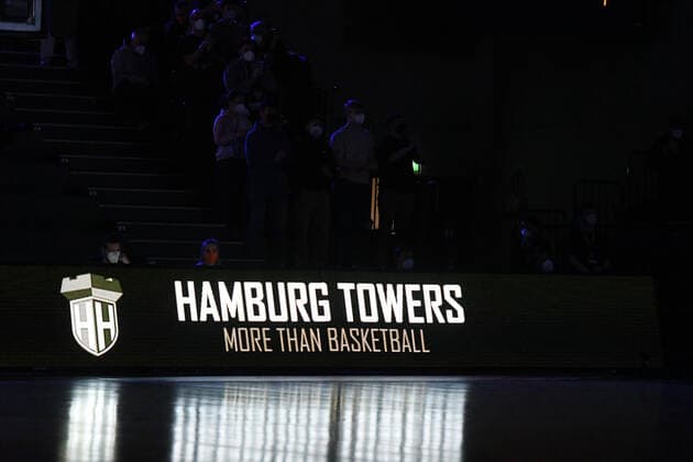Basketball I Herren I Saison 2021-2022 I Eurocup I 13. Spieltag I Hamburg Towers - Lietkabelis Panevezys I 04.04.2022 Hamburg Towers Hamburg edel-optics.de Arena Hamburg Deutschland Copyright: xLobeca AndreasxHannigx