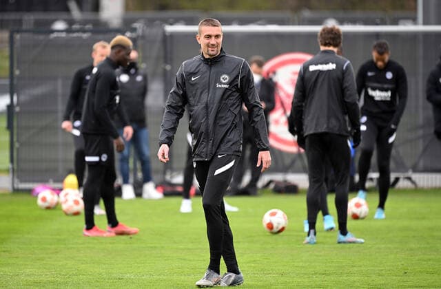 06.04.2022, xjhx, Fussball UEFA Europa League, Eintracht Frankfurt - Training und Pressekonferenz emspor, v.l. Stefan Ilsanker (Eintracht Frankfurt) zautz (DFL DFB REGULATIONS PROHIBIT ANY USE OF PHOTOGRAPHS as IMAGE SEQUENCES and or QUASI-VIDEO) Frankfurt am Main