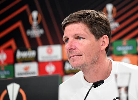 06.04.2022, xjhx, Fussball UEFA Europa League, Eintracht Frankfurt - Training und Pressekonferenz emspor, v.l. Trainer Oliver Glasner (Eintracht Frankfurt) zautz (DFL DFB REGULATIONS PROHIBIT ANY USE OF PHOTOGRAPHS as IMAGE SEQUENCES and or QUASI-VIDEO) Frankfurt am Main