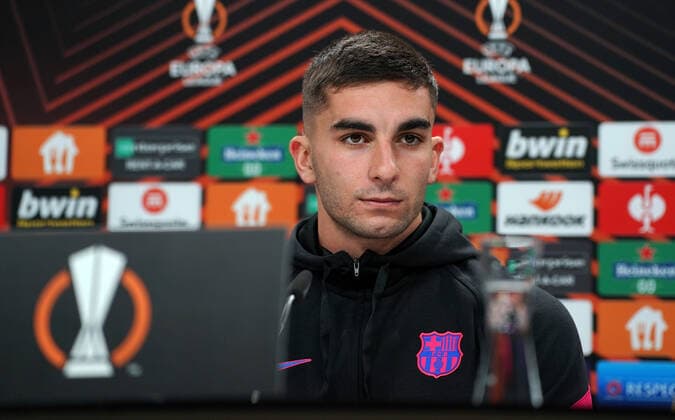 06.04.2022, xsltx, Fussball UEFA Europa League, FC Barcelona, Barca Training und Pressekonferenz emspor, v.l. Ferran Torres (FC Barcelona) (DFL DFB REGULATIONS PROHIBIT ANY USE OF PHOTOGRAPHS as IMAGE SEQUENCES and or QUASI-VIDEO) Frankfurt am Main