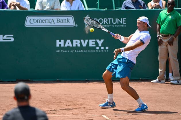 HOUSTON, TX - APRIL 06: Lukasz Kubot (POL) returns a hot serve during the US Clay Court Championships Rd1 doubles match at River Oaks Country Club on April 6, 2022 in Houston, TX. (Photo by Ken Murray Icon Sportswire) TENNIS: APR 06 U.S. Men™s Clay Court Championship Icon220406008