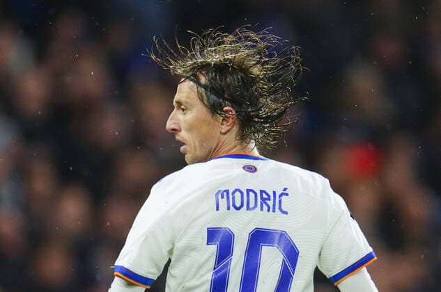 Sport Bilder des Tages Mandatory Credit: Photo by Javier Garcia Shutterstock (12883334f) Luka Modric of Real Madrid Chelsea v Real Madrid, UEFA Champions League, Quarter Final, First Leg, Football, Stamford Bridge, London, UK - 06 Apr 2022 EDITORIAL USE ONLY No use with unauthorised audio, video, data, fixture lists, club league logos or live services. Online in-match use limited to 120 images, no video emulation. No use in betting, games or single club league player publications. Chelsea v Real Madrid, UEFA Champions League, Quarter Final, First Leg, Football, Stamford Bridge, London, UK - 06 Apr 2022 EDITORIAL USE ONLY No use with unauthorised audio, video, data, fixture lists, club league logos or live services. Online in-match use limited to 120 images, no video emulation. No use in betting, games or single club league player publications. Copyright: xJavierxGarcia Shutterstockx 12883334f