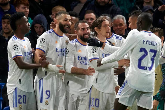 Sport Themen der Woche KW14 Sport Bilder des Tages Chelsea FC v Real Madrid Quarter Final Leg One - UEFA Champions League Karim Benzema of Real Madrid celebrates after scoring his sides third goal during the UEFA Champions League Quarter Final Leg One match between Chelsea FC and Real Madrid at Stamford Bridge on April 6, 2022 in London, United Kingdom. London England  Copyright: xJosexBretonx originalFilename:breton-chelseaf220406_npbyE.jpg