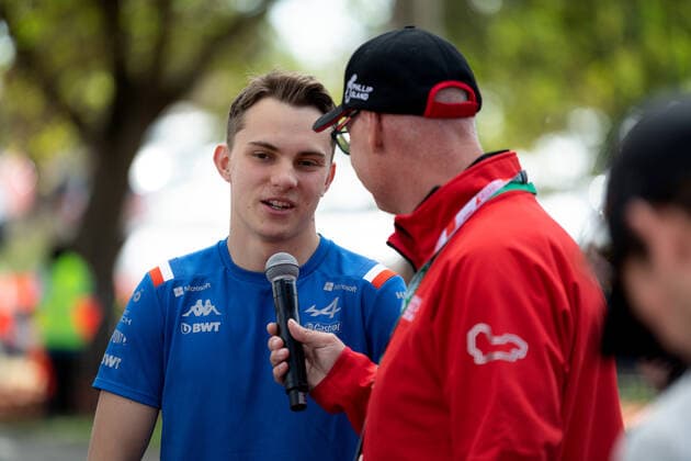 MELBOURNE, AUSTRALIA - APRIL 07: Oscar Piastri of Australia arrives at the Australian Formula One Grand Prix at Albert Park on April 07, 2022 in Melbourne, Australia. (Photo by Steven Markham Icon Sportswire) AUTO: APR 07 F1 - Australian Grand Prix Icon22040703061