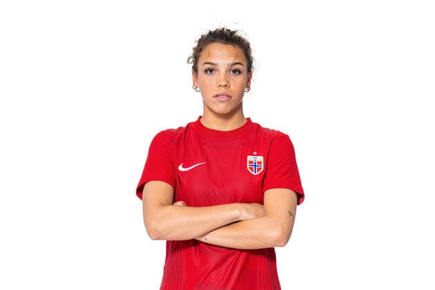 Fußball, Frauen, EM Kader 2022, Nationalteam Norwegen 220407 Celin Bizet Ildhusoy of the Norwegian women?s national football team poses for a portrait on April 4, 2022 in Oslo. Photo: Vegard Grott BILDBYRAN kod VG VG0262 bbeng fotball fotboll football norge norway a kvinner portrett porträtt portraits dam Copyright: VEGARDxGRoTT BB220407VG248