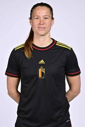 TUBIZE, BELGIUM - APRIL 05 : Onzia Lenie midfielder of Belgium pictured during a photoshoot of the National Belgian Football Team Women The Red Flames on April 5, 2022 in Tubize, Belgium, 05 04 2022 ( photoshoot Red Flames PhotoNews Panoramic 