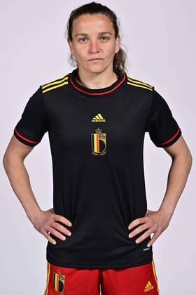 TUBIZE, BELGIUM - APRIL 05 : Philtjens Davina defender of Belgium pictured during a photoshoot of the National Belgian Football Team Women The Red Flames on April 5, 2022 in Tubize, Belgium, 05 04 2022 ( photoshoot Red Flames PhotoNews Panoramic 