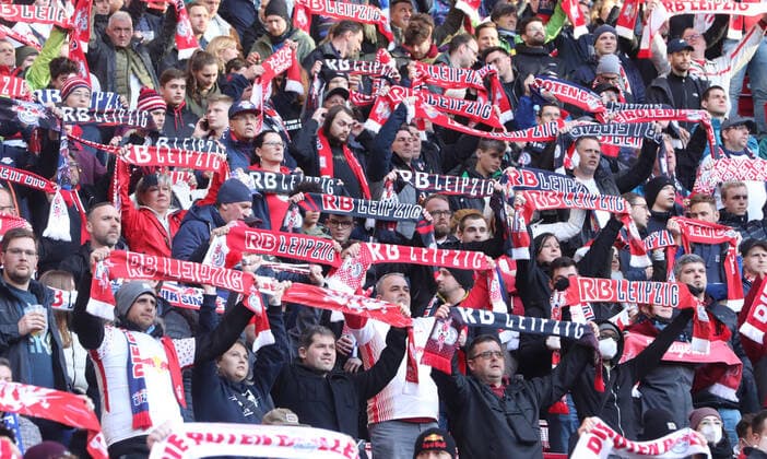 RB Leipzig - Bergamo 07.04.2022 Leipzig, 07.04.2022, Red Bull Arena, Fussball, UEFA Europa League, Viertelfinale , RB Leipzig vs. Atalanta Bergamo , Im Bild; Fans von RB Leipzig. , UEFA regulations prohibit any use of photographs as image sequences and or quasi-video.