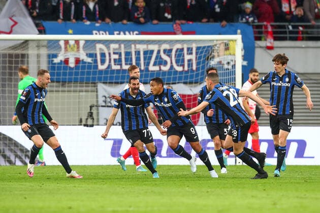 07.04.2022, xtgx, Fussball UEFA European League, RB Leipzig - Atalanta Bergamo emspor, v.l. Luis Muriel (Atalanta Bergamo, 9) Jubel, Torjubel, jubelt ueber das Tor, celebrate the goal, celebration (DFL DFB REGULATIONS PROHIBIT ANY USE OF PHOTOGRAPHS as IMAGE SEQUENCES and or QUASI-VIDEO) Leipzig