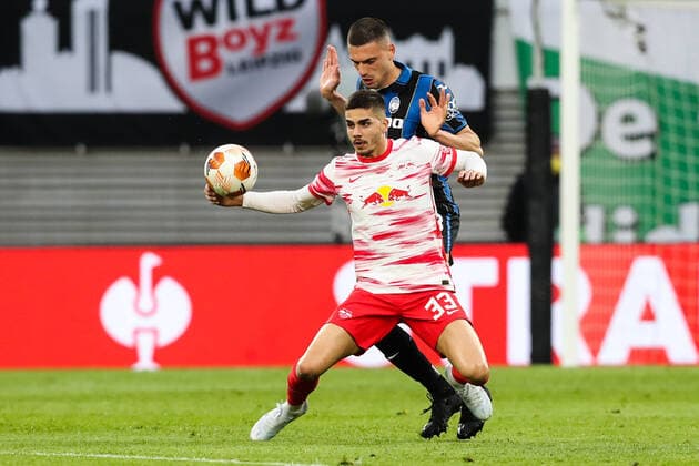 Andre Silva (RB Leipzig,33) - Europa League Saison 2021-2022 Viertelfinale RB Leipzig vs. Atalanta Bergamo in der Red Bull Arena in Leipzig - Aktion,Fussball,Deutschland,Mann,Männer,07.04.2022