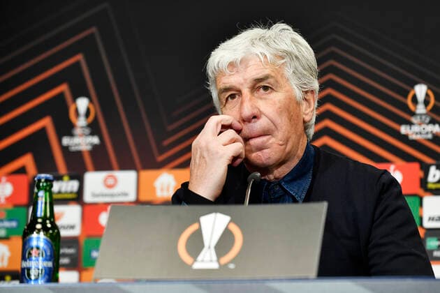 Fußball UEFA Europa League, Viertelfinale, Hinspiel Saison 2021 2022, RB Leipzig vs. Atalanta Bergamo (07.04.2022) 1:1 (0:1) Gian Piero Gasperini (Trainer Bergamo) auf der Pressekonferenz nach dem Spiel RB Leipzig gegen Bergamo (07.04.2022) Leipzig Sachsen Deutschland Red Bull Arena