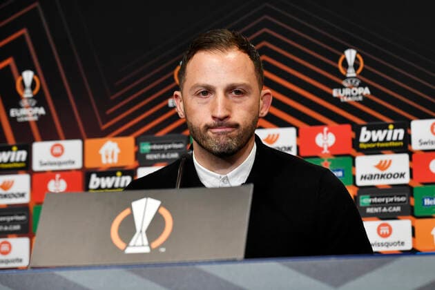 Fußball UEFA Europa League, Viertelfinale, Hinspiel Saison 2021 2022, RB Leipzig vs. Atalanta Bergamo (07.04.2022) 1:1 (0:1) Domenico Tedesco (Trainer RB Leipzig) auf der Pressekonferenz nach dem Spiel RB Leipzig gegen Bergamo (07.04.2022) Leipzig Sachsen Deutschland Red Bull Arena