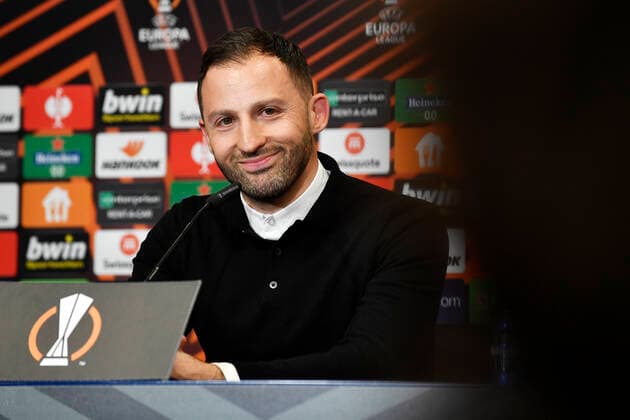 Fußball UEFA Europa League, Viertelfinale, Hinspiel Saison 2021 2022, RB Leipzig vs. Atalanta Bergamo (07.04.2022) 1:1 (0:1) Domenico Tedesco (Trainer RB Leipzig) auf der Pressekonferenz nach dem Spiel RB Leipzig gegen Bergamo (07.04.2022) Leipzig Sachsen Deutschland Red Bull Arena