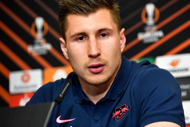 Fußball UEFA Europa League, Viertelfinale, Hinspiel Saison 2021 2022, RB Leipzig vs. Atalanta Bergamo (07.04.2022) 1:1 (0:1) Willi Orban (Innenverteidiger RB Leipzig, Rueckennummer 4, 4) auf der Pressekonferenz nach dem Spiel RB Leipzig gegen Bergamo (07.04.2022) Leipzig Sachsen Deutschland Red Bull Arena