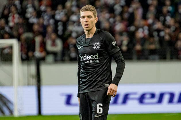 UEFA Europa League, Eintracht Frankfurt vs. FC Barcelona, Barca Deutsche Bank Park, Frankfurt, 07.04.2022 Kristijan Jakic (Eintracht Frankfurt 6), Eintracht Frankfurt vs. FC Barcelona, Frankfurt, Deutsche Bank Park, 7.4.2022 Copyright: xBEAUTIFULxSPORTS Gawlikx