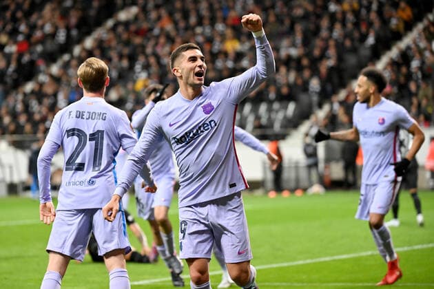 Frankfurt, Deutsche Bank Park, 07.04.22, GER, Herren, UEFA Europa League, Saison 2021-2022, Eintracht Frankfurt - FC Barcelona, Barca Bild: Ferran Torres (Barcelona) jubelt nach seinem Tor zum 1:1 Nur fuer journalistische Zwecke! Only for editorial use! Gemaess den Vorgaben der DFL Deutsche Fußball Liga ist es untersagt, in dem Stadion und oder vom Spiel angefertigte Fotoaufnahmen in Form von Sequenzbildern und oder videoaehnlichen Fotostrecken zu verwerten bzw. verwerten zu lassen. DFL regulations prohibit any use of photographs as image sequences and or quasi-video. Hessen Deutschland