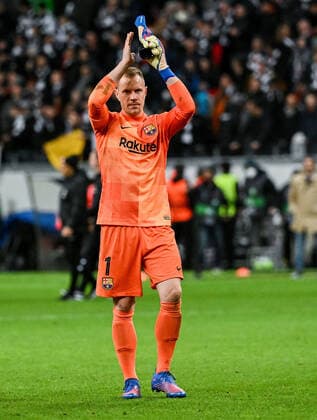 07.04.2022, xpsx, Fussball UEFA Europa League Viertelfinale, Eintracht Frankfurt - FC Barcelona, Barca v.l. Marc Andre ter Stegen (FC Barcelona) (DFL DFB REGULATIONS PROHIBIT ANY USE OF PHOTOGRAPHS as IMAGE SEQUENCES and or QUASI-VIDEO) emspor Frankfurt
