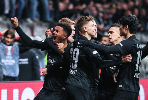 Ansgar Knauf (L) (Eintracht Frankfurt) celebrate scoring his goal vs FC Barcelona, Barca Fussball Europa League, Viertelfinale Eintracht Frankfurt - FC Barcelona 1-1 am 07.04.2022 in Frankfurt Deutschland. DEUTSCHE BANK PARK