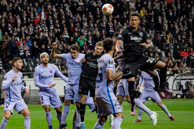 UEFA Europa League, Eintracht Frankfurt vs. FC Barcelona, Barca Deutsche Bank Park, Frankfurt, 07.04.2022 Tuta (Eintracht Frankfurt 35) & Kristijan Jakic (Eintracht Frankfurt 6), Eintracht Frankfurt vs. FC Barcelona, Frankfurt, Deutsche Bank Park, 7.4.2022 Copyright: xBEAUTIFULxSPORTS Gawlikx