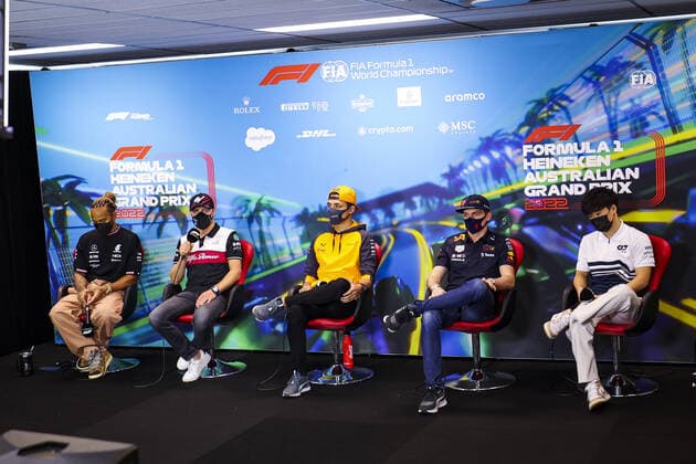 HAMILTON Lewis (gbr), Mercedes AMG F1 Team W13, BOTTAS Valtteri (fin), Alfa Romeo F1 Team ORLEN C42, NORRIS Lando (gbr), McLaren F1 Team MCL36, VERSTAPPEN Max (ned), Red Bull Racing RB18, TSUNODA Yuki (jap), Scuderia AlphaTauri AT03, portrait, press conference, PK, Pressekonferenz during the Formula 1 Heineken Australian Grand Prix 2022, 3rd round of the 2022 FIA Formula One World Championship, WM, Weltmeisterschaft on the Albert Park Circuit, from April 8 to 10, 2022 in Melbourne, Australia - F1 - AUSTRALIAN GRAND PRIX 2022 DPPI Panoramic 00122008_G00D4438.JPG_