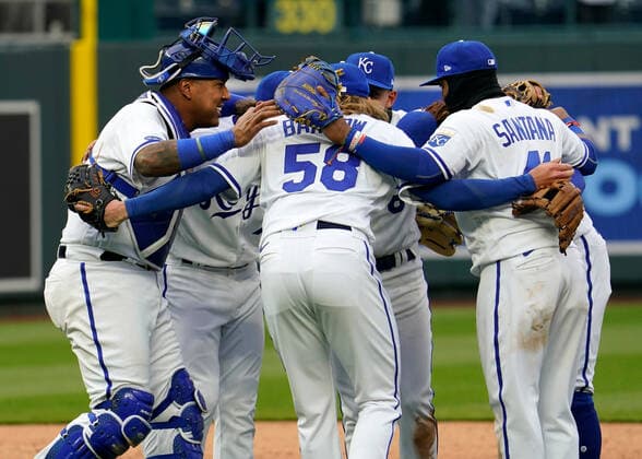 Apr 07, 2022: The Kansas City Royals team mates celebrate an opening day win at Kauffman Stadium Kansas City, Missouri. The Kansas City Royals defeated the Cleveland Guardians 3-1. CSM. Kansas City United States - ZUMAc04_ 20220407_zaf_c04_088 Copyright: xJonxRobichaudx