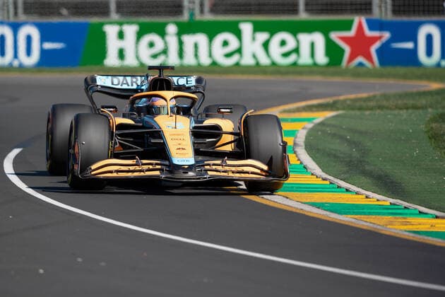 MELBOURNE, AUSTRALIA - APRIL 08: Daniel Ricciardo (3) of Australia and McLaren F1 Team during the Australian Formula One Grand Prix at Albert Park on April 08, 2022 in Melbourne, Australia. (Photo by Steven Markham Icon Sportswire) AUTO: APR 08 F1 - Australian Grand Prix Icon22040812501