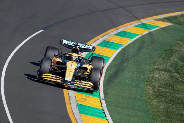 MELBOURNE, AUSTRALIA - APRIL 08: Daniel Ricciardo (3) of Australia and McLaren F1 Team during the Australian Formula One Grand Prix at Albert Park on April 08, 2022 in Melbourne, Australia. (Photo by Steven Markham Icon Sportswire) AUTO: APR 08 F1 - Australian Grand Prix Icon22040813241