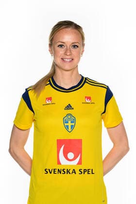 220405 Amanda Ilestedt under en porträttfotografering med det svenska damlandslaget i fotboll den 5 april 2022 i Göteborg. Copyright: CARLxSANDIN BB220405CS067