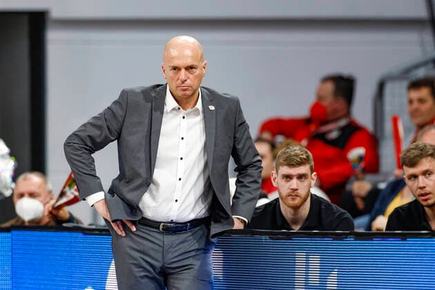 Headcoach Rodrigo Pastore (Niners Chemnitz) Brose Bamberg - Niners Chemnitz - easyCredit-BBL - Basketball Bundesliga Saison 2021 22 Spieltag 29, 08.04.2022 Bamberg, Brose Arena Foto: Daniel Löb Loeb Copyright: DanielxLöb