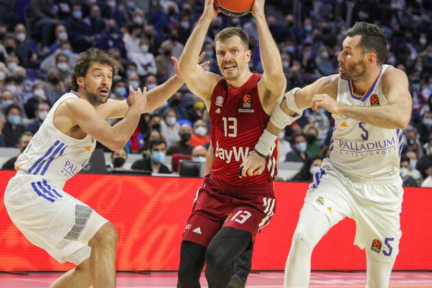 April 8, 2022, MADRID, MADRID, SPAIN: Sergio Llull Melia of Real Madrid, Andreas Obst of FC Bayern Munchen and Rodolfo Fernandez Farres Rudy of Real Madrid in action during Turkish Airlines Euroleague basketball match between Real Madrid and of FC Bayern Munchen at Wizink Center on April 08, 2022 in Madrid, Spain. MADRID SPAIN - ZUMAa181 20220408_zaa_a181_019 Copyright: xIrinaxR.xHipolitox