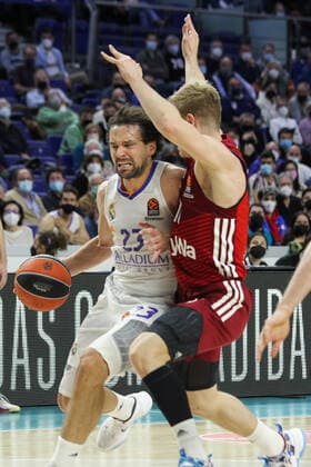 April 8, 2022, MADRID, MADRID, SPAIN: Sergio Llull Melia of Real Madrid and Ognjen Jaramaz of FC Bayern Munchen in action during Turkish Airlines Euroleague basketball match between Real Madrid and of FC Bayern Munchen at Wizink Center on April 08, 2022 in Madrid, Spain. MADRID SPAIN - ZUMAa181 20220408_zaa_a181_068 Copyright: xIrinaxR.xHipolitox