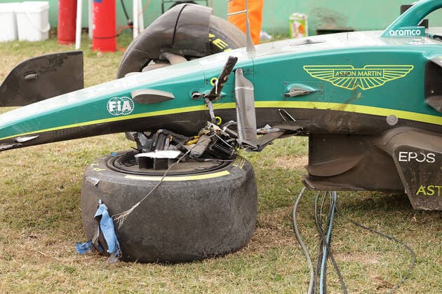 FORMULA 1 ROLEX AUSTRALIAN GRAND PRIX 2022 09.04.2022, Albert-Park, Melbourne, FORMULA 1 ROLEX AUSTRALIAN GRAND PRIX 2022 , im Bild Unfall von Sebastian Vettel (DEU), Aston Martin Aramco Cognizant Formula One Team