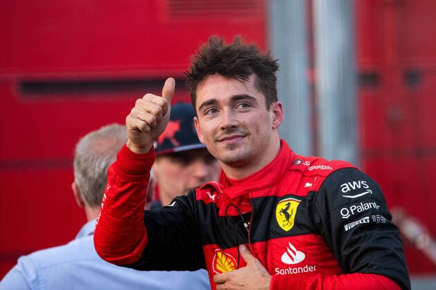 Charles Leclerc (MCO, Scuderia Ferrari 16) jubelt ueber die Pole Position, dahinter Max Verstappen (NED, Oracle Red Bull Racing 1), AUS, Formel 1 Grand Prix von Australien, Albert Park Circuit Melbourne, Qualifying Day, 09.04.2022 AUS, Formel 1 Grand Prix von Australien, Albert Park Circuit Melbourne, Qualifying Day, 09.04.2022 Copyright: xEibner Memmlerx EP_MMR