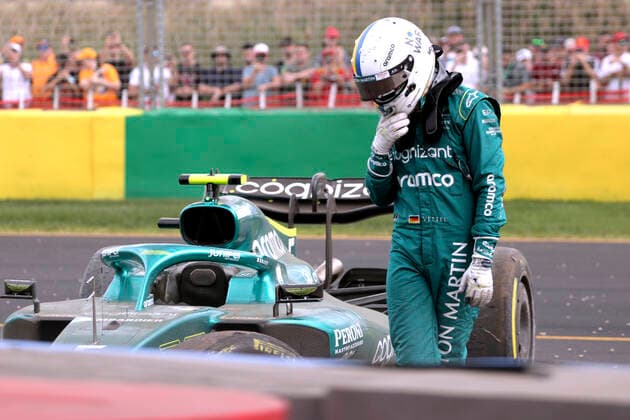 VETTEL Sebastian F1 Team Aston Martin bei der Qualifikation in Melbourne mit Crash FIA F1 Saison 2022 GP 2022 Melbourne Australien am 09.04.2022 in Melbourne Copyright: xJerryxAndrex