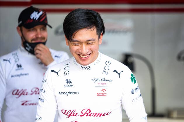 ZHOU Guanyu (chi), Alfa Romeo F1 Team ORLEN C42, portrait during the Formula 1 Heineken Australian Grand Prix 2022, 3rd round of the 2022 FIA Formula One World Championship, WM, Weltmeisterschaft on the Albert Park Circuit, from April 8 to 10, 2022 in Melbourne, Australia - F1 - AUSTRALIAN GRAND PRIX 2022 DPPI Panoramic  20220409_GOOD6645