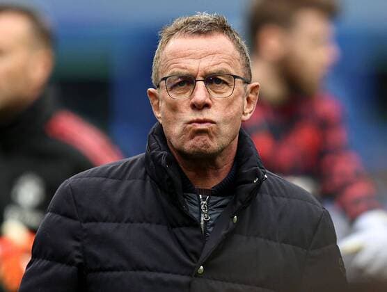Sport Themen der Woche KW14 Mandatory Credit: Photo by Paul Currie Shutterstock (12886992h) Manchester United, ManU manager Ralf Rangnick before the start of the match Everton v Manchester United, Premier League, Football, Goodison Park, Liverpool, UK - 09 Apr 2022 EDITORIAL USE ONLY No use with unauthorised audio, video, data, fixture lists, club league logos or live services. Online in-match use limited to 120 images, no video emulation. No use in betting, games or single club league player publications. Everton v Manchester United, Premier League, Football, Goodison Park, Liverpool, UK - 09 Apr 2022 EDITORIAL USE ONLY No use with unauthorised audio, video, data, fixture lists, club league logos or live services. Online in-match use limited to 120 images, no video emulation. No use in betting, games or single club league player publications.  Copyright: xPaulxCurrie Shutterstockx 12886992h