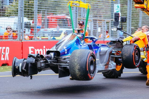 April 9, 2022, Melbourne, Victoria, Australia: MELBOURNE, AUSTRALIA - APRIL 9: Nicholas Latifi of Wiliams Racing crashes in qualifying at the 2022 Australian Formula 1 Grand Prix on 9th April 2022 Melbourne Australia - ZUMAp121 20220409_zsp_p121_010 Copyright: xChrisxPutnamx