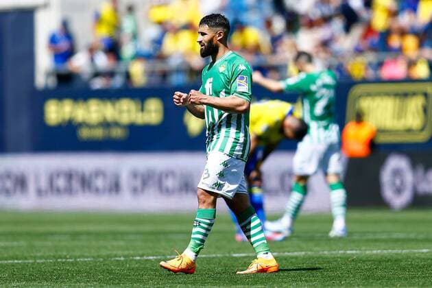 Mandatory Credit: Photo by Pressinphoto Shutterstock (12888148p) Nabil Fekir of Real Betis Cadiz CF v Real Betis, La Liga 2021-2022, date 31. Football, Nuevo Mirandilla Stadium, Cadiz, Spain - 9 Apr 2022 EDITORIAL USE ONLY No use with unauthorised audio, video, data, fixture lists (outside the EU), club league logos or live services. Online in-match use limited to 45 images (+15 in extra time). No use to emulate moving images. No use in betting, games or single club league player publications services. Cadiz CF v Real Betis, La Liga 2021-2022, date 31. Football, Nuevo Mirandilla Stadium, Cadiz, Spain - 9 Apr 2022 EDITORIAL USE ONLY No use with unauthorised audio, video, data, fixture lists (outside the EU), club league logos or live services. Online in-match use limited to 45 images (+15 in extra time). No use to emulate moving images. No use in betting, games or Copyright: xPressinphoto Shutterstockx 12888148p