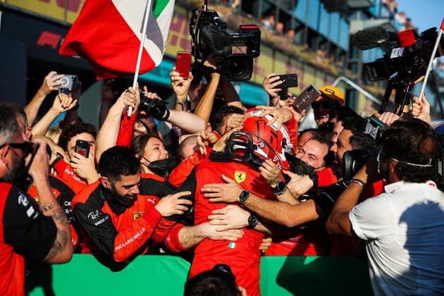 LECLERC Charles (mco), Scuderia Ferrari F1-75, portrait during the Formula 1 Heineken Australian Grand Prix 2022, 3rd round of the 2022 FIA Formula One World Championship, WM, Weltmeisterschaft on the Albert Park Circuit, from April 8 to 10, 2022 in Melbourne, Australia - F1 - AUSTRALIAN GRAND PRIX 2022 - RACE DPPI Panoramic  00122009_AV6_4266